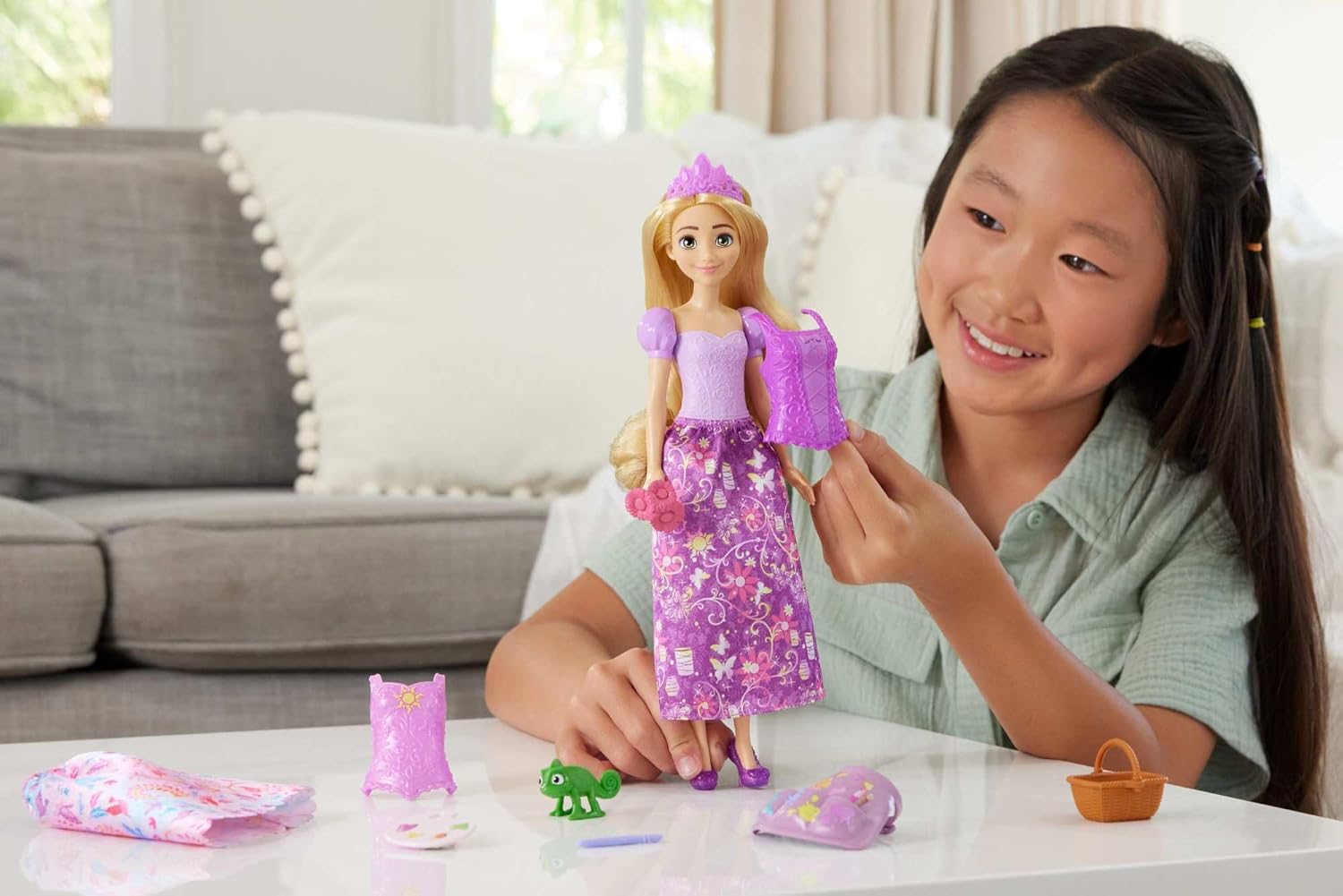 Disney Princesa Mudança de Vestido Rapunzel, Boneca com Looks Trocáveis e Acessórios Temáticos